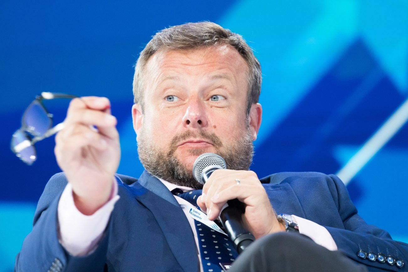 Adrian Klarenbach, były pracownik TVP, trafił do Republiki.