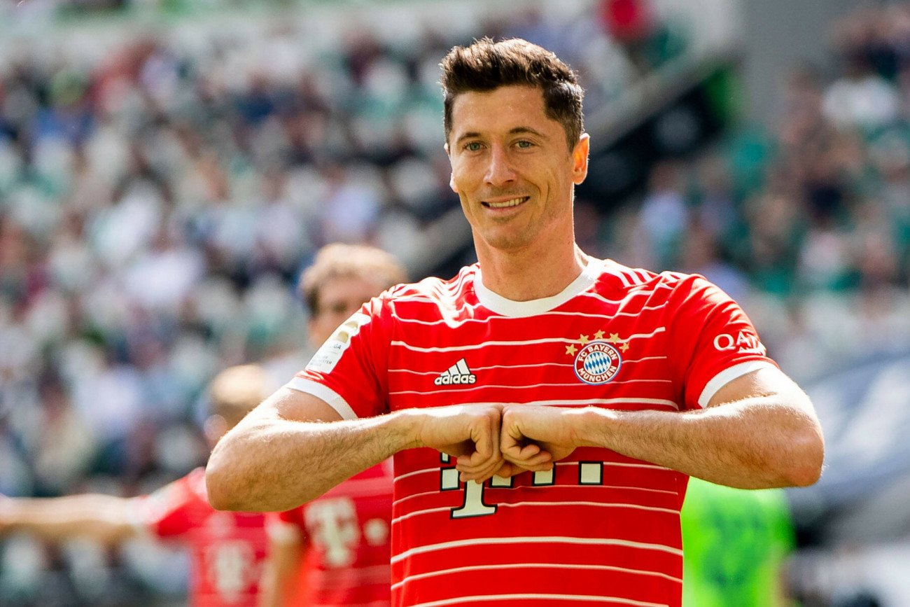 Robert Lewandowski najprawdopodobniej w najbliższych dniach zostanie piłkarzem FC Barcelony.