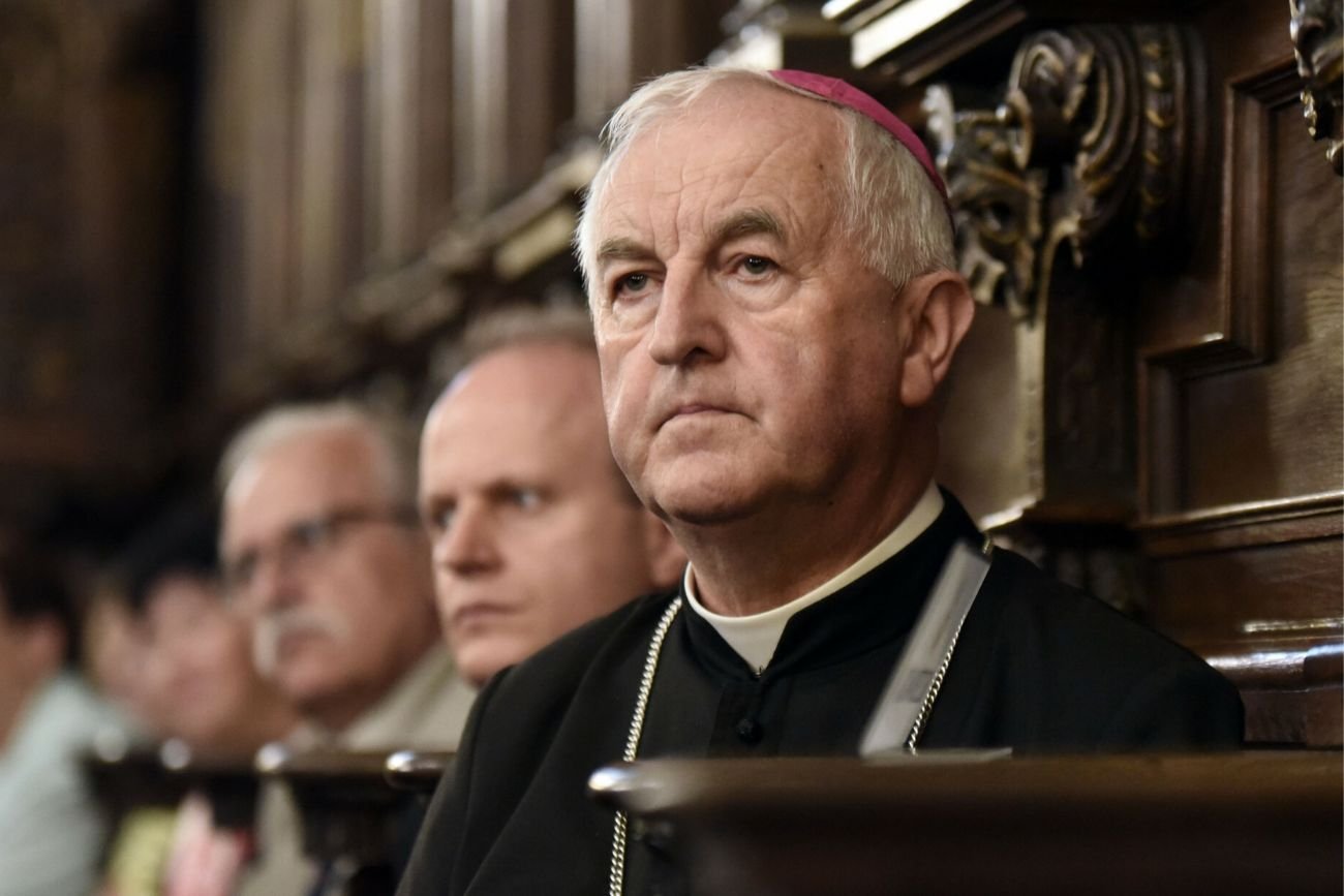 Biskup Jan Szkodoń.