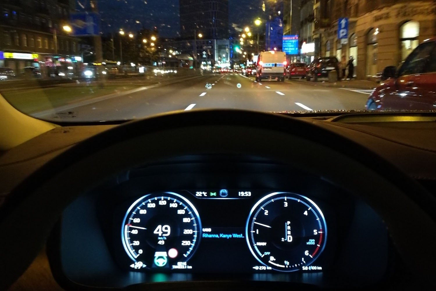 Sprawdzamy, czy Volvo S90 faktycznie potrafi samo jeździć.