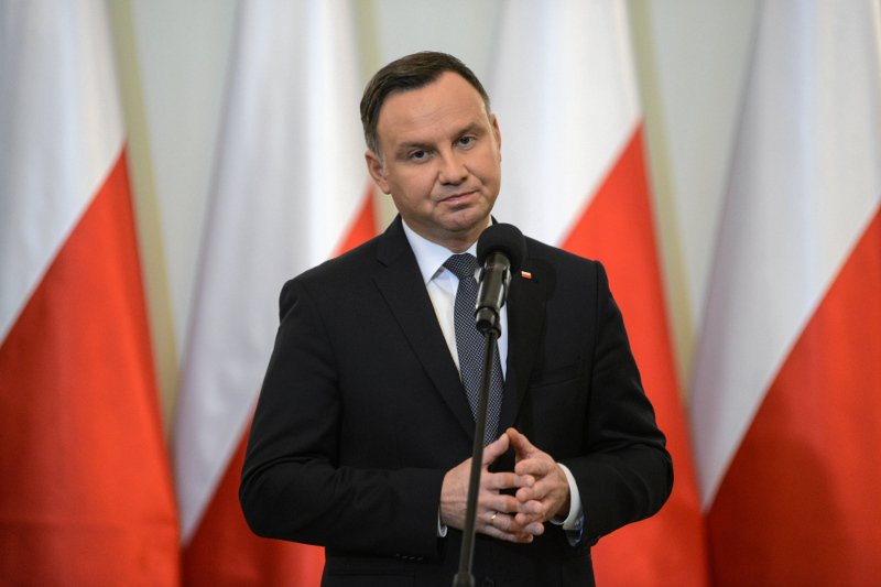 Andrzej Duda sam z siebie nie odznaczy pośmiertnie Pawła Adamowicza.