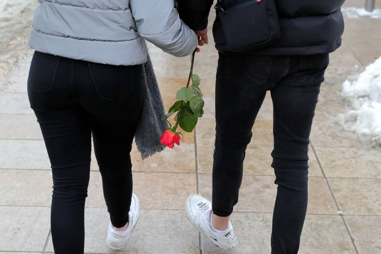 Mężczyźni nie znoszą Walentynek? "Tylko my musimy pamiętać o tym dniu"