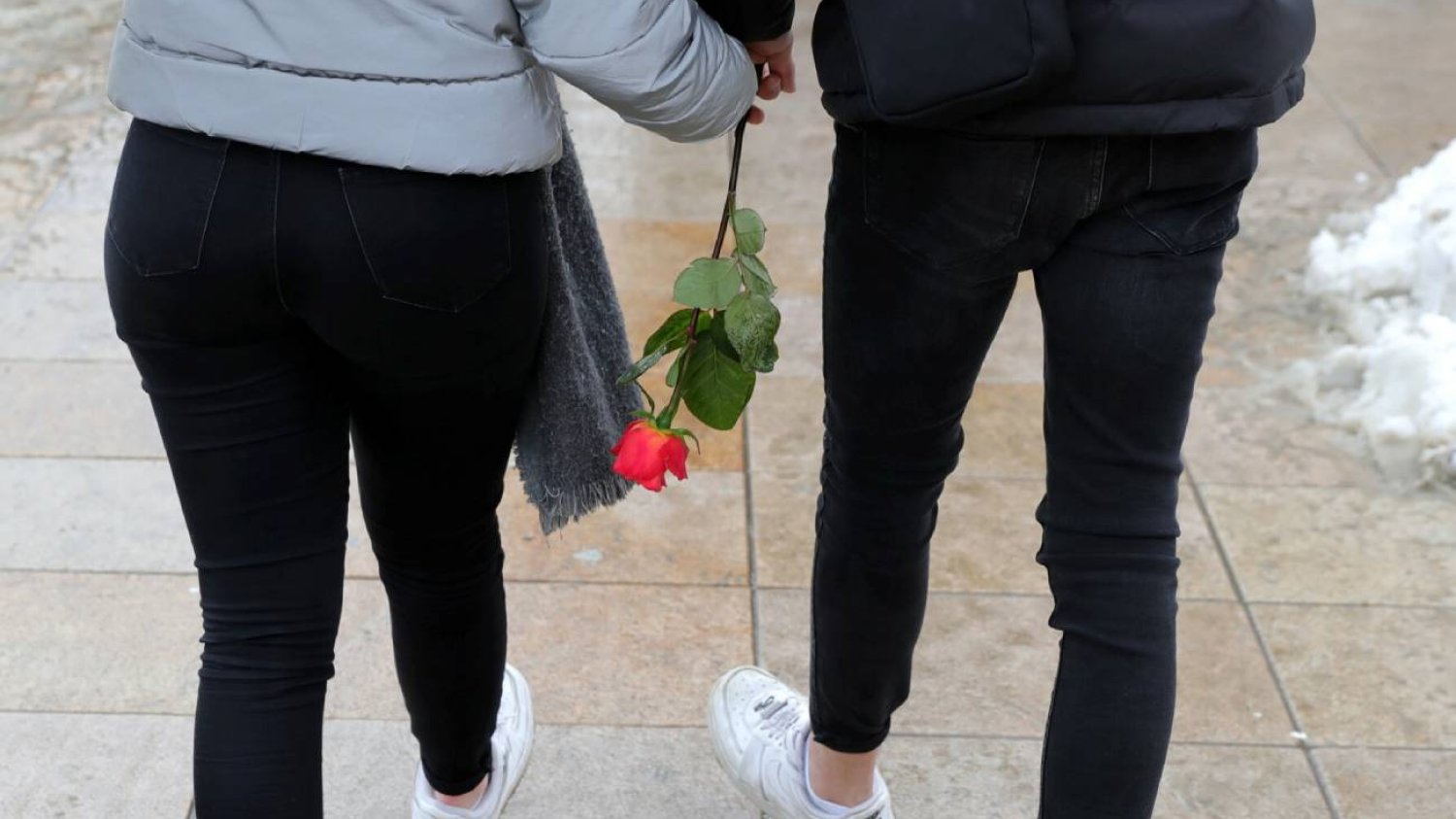 Mężczyźni nie znoszą Walentynek? "Tylko my musimy pamiętać o tym dniu"