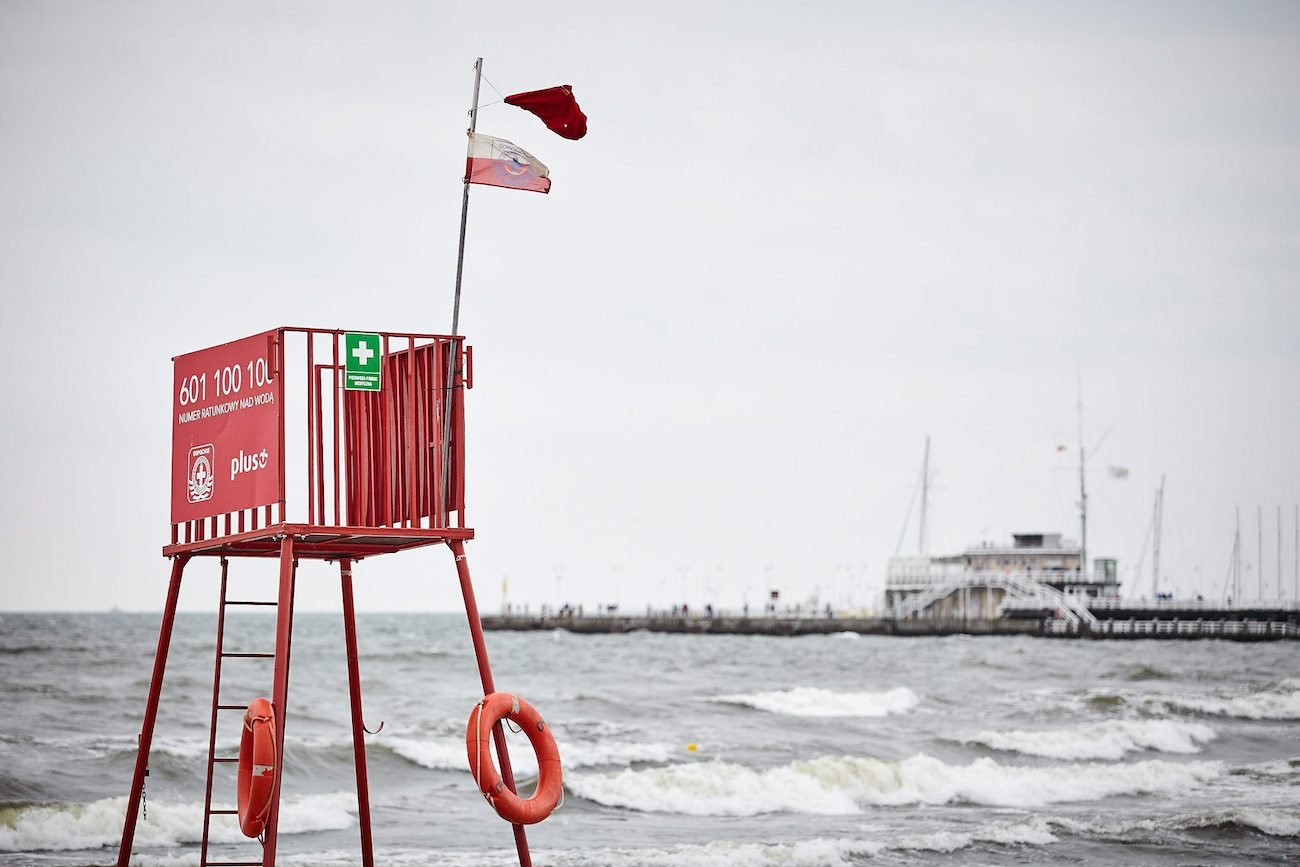 21-latek utonął we Władysławowie. Wszedł do wody mimo zakazy kąpieli.