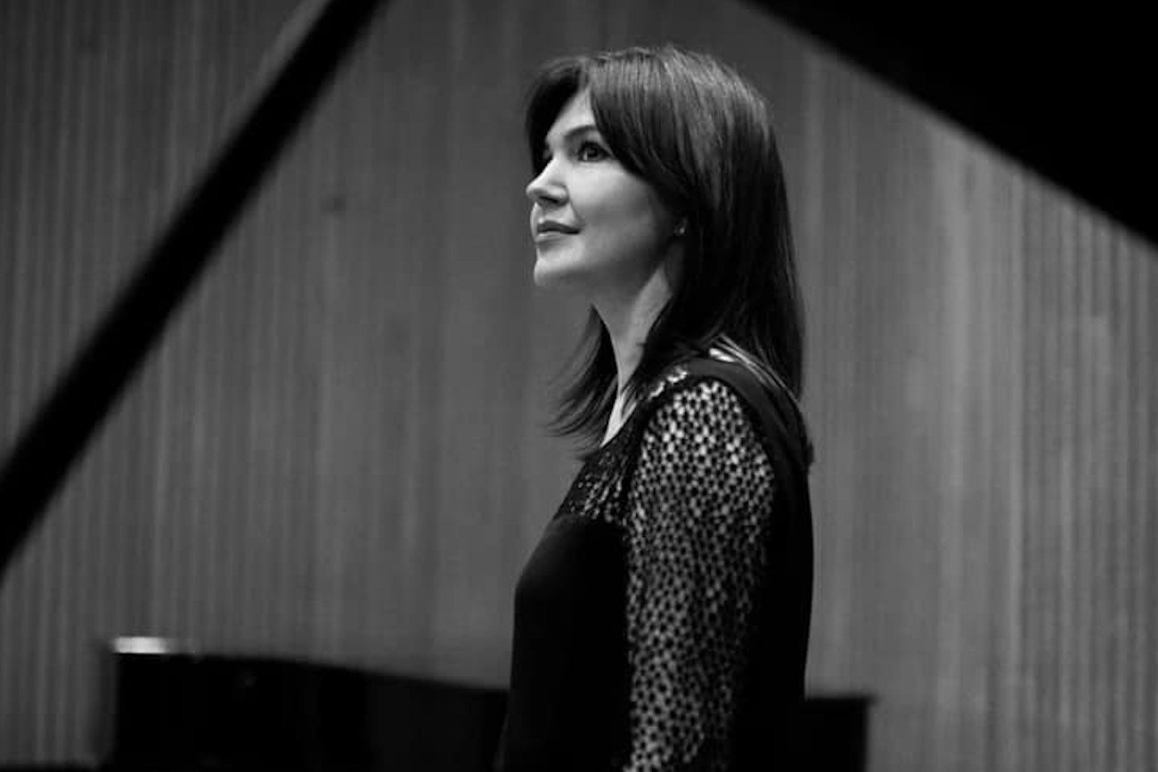 Irina Bogdanovich mieszka w Polsce od 1999 roku. Jest Dyrygentem Chóru Akademickiego Uniwersytetu Warszawskiego. Jak patrzy na kryzys na linii Rosja-Ukraina?