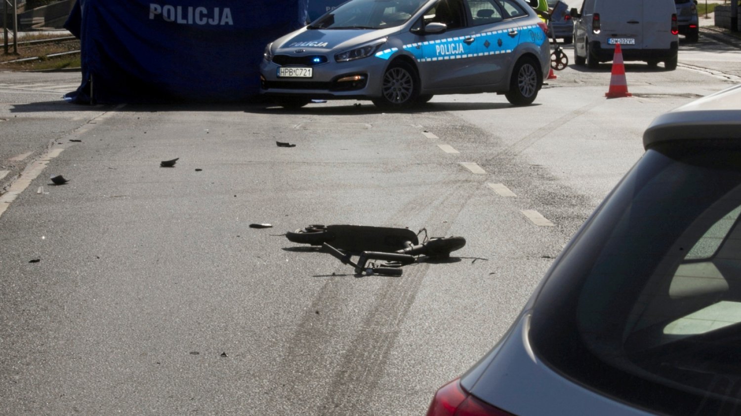 Groźny wypadek na hulajnodze elektrycznej.