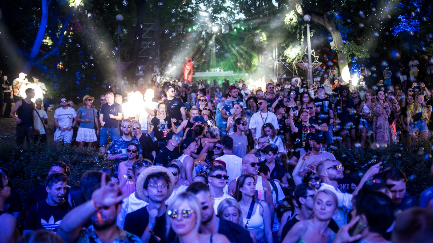 Audioriver to jeden z najważniejszych polskich festiwali muzycznych. W tym roku odbędzie się 15. edycja wydarzenia. Od 29 do 31 lipca w Płocku zagra aż 11 scen, na których wystąpi łącznie ponad 120 artystów