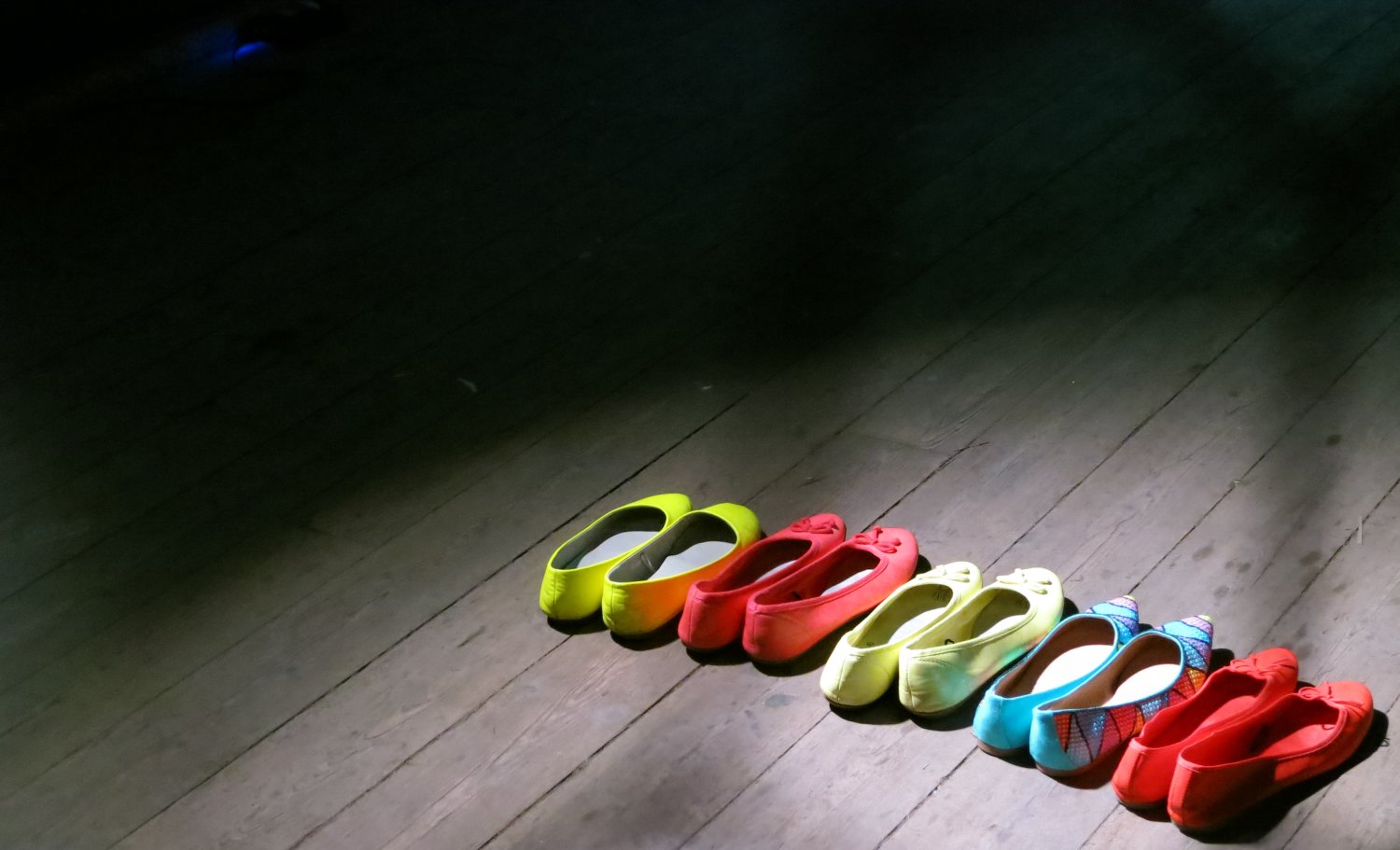 "SEVEN FATHERS. WHISPERING PERFORMANCE. LETTERS", 2014
foto Douglas McCaffrey