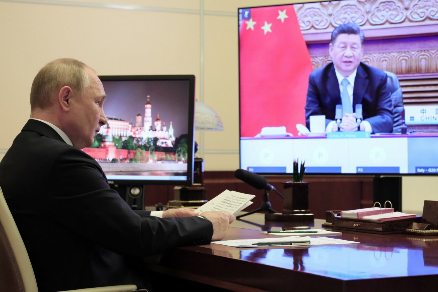 Władimir Putin rozmawiał z prezydentem Rosji.