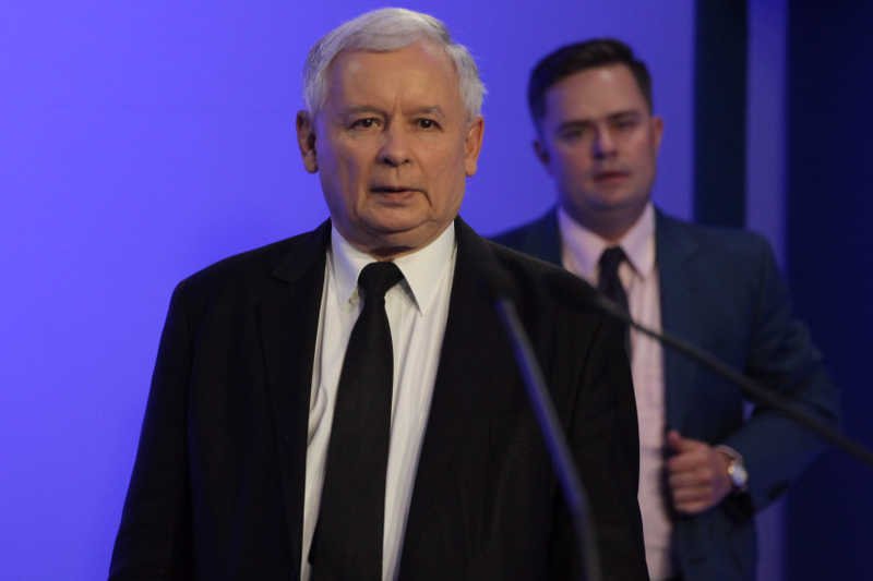 Jarosław Kaczyński zapowiedział usunięcie z PiS posłów oskarżonych o nadużycia podczas wyjazdu na posiedzenie Rady Europy.