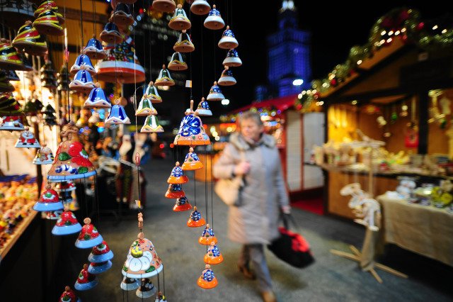 Ostatni zakupowicze  w sklepach mogą liczyć na najniższe ceny.