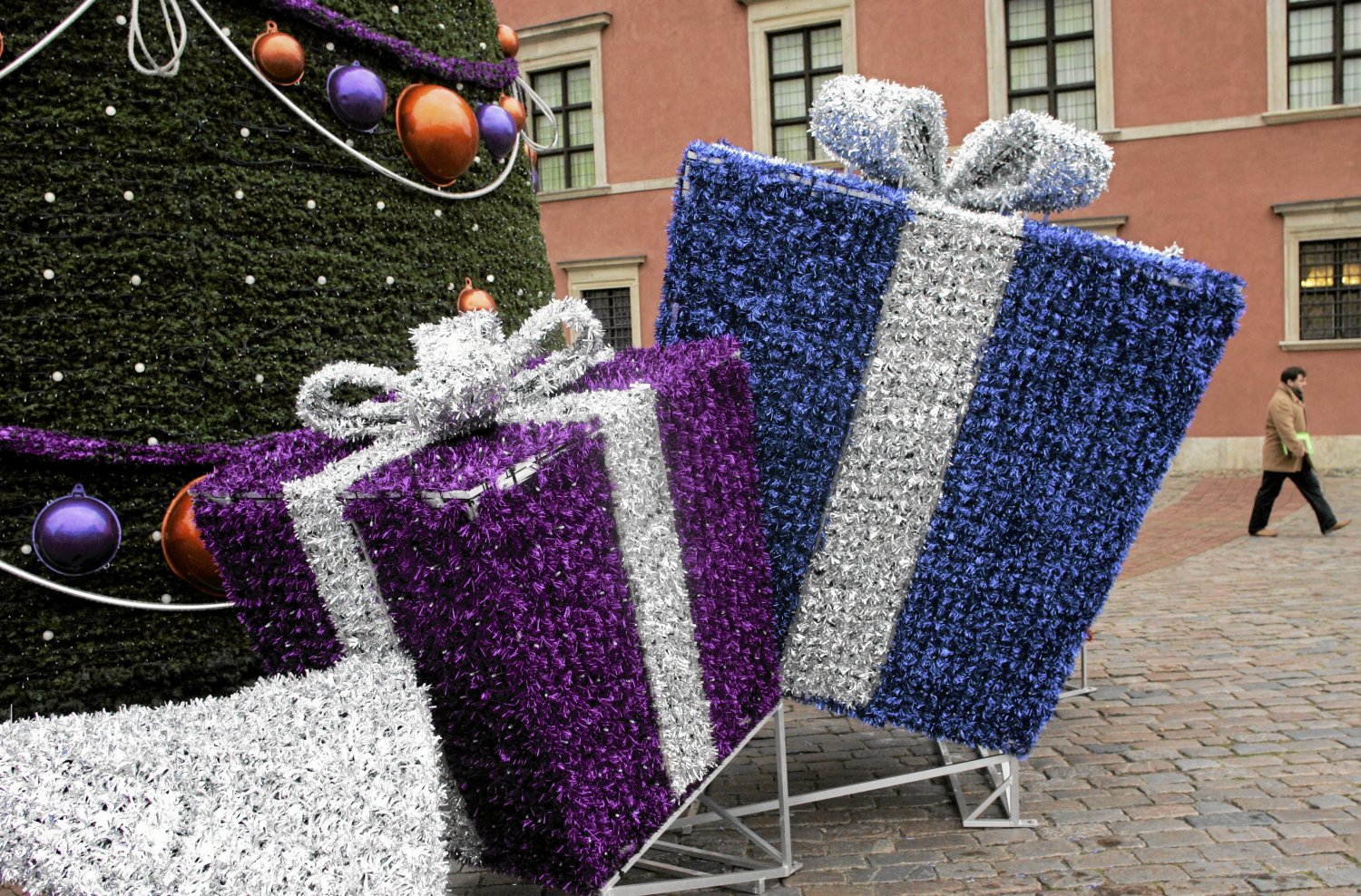 "Rzeczpospolita" przypomina, że niektóre prezenty podlegają opodatkowaniu