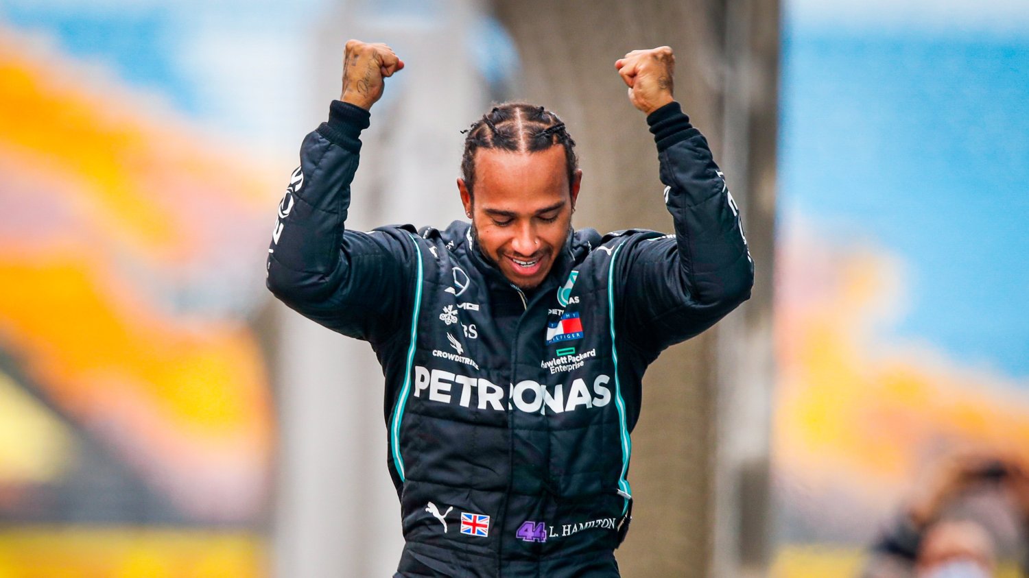 Lewis Hamilton z nową umową w Mercedesie, pora na kolejne mistrzostwo świata