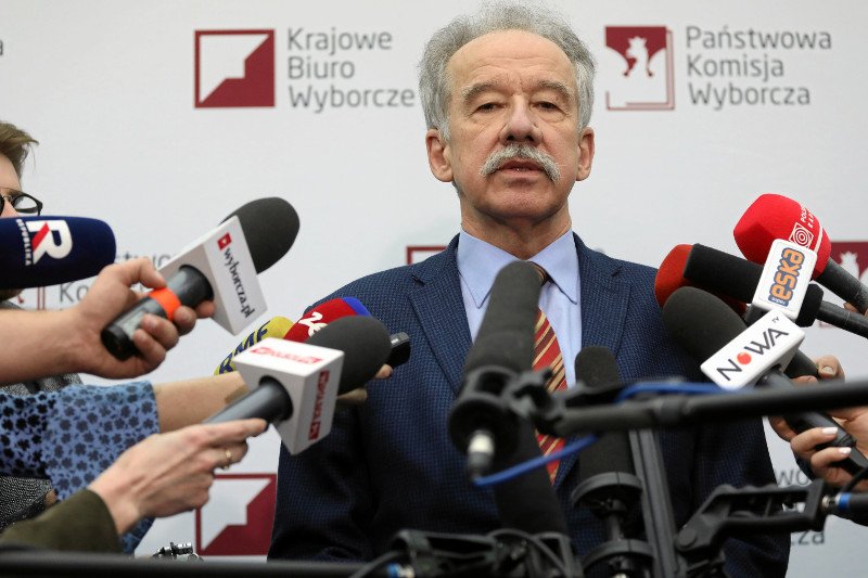 Wojciech Hermeliński ma obawy odnośnie przeprowadzenia wyborów samorządowych i referendum w tym samych dniach.