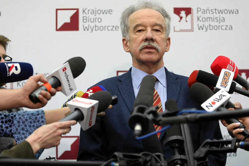 Wojciech Hermeliński ma obawy odnośnie przeprowadzenia wyborów samorządowych i referendum w tym samych dniach.