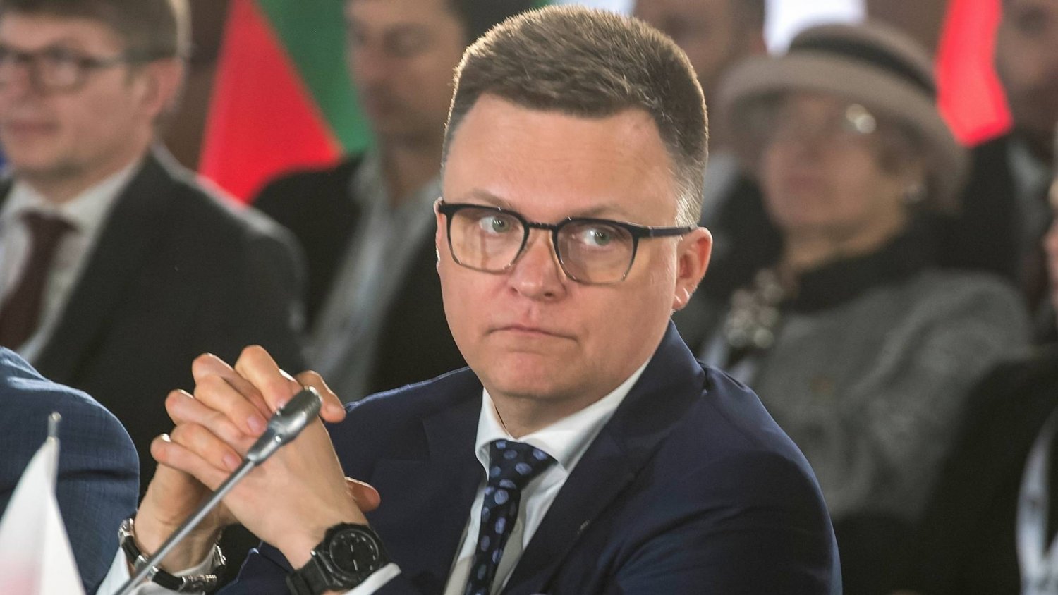 Hołownia odgryzł się śledczym. "Niezły macie bałagan, bracia i siostry"