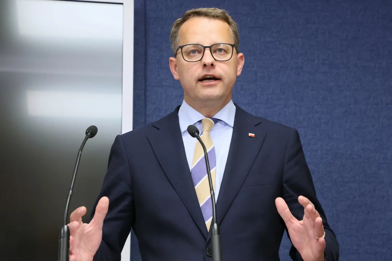 Policja wystosowała wniosek o list gończy za Marcinem Romanowskim. List gończy za Marcinem Romanowskim. MSWiA potwierdza.