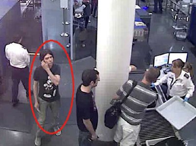 Luca Rocco Magnotta na lotnisku 4.06.2012