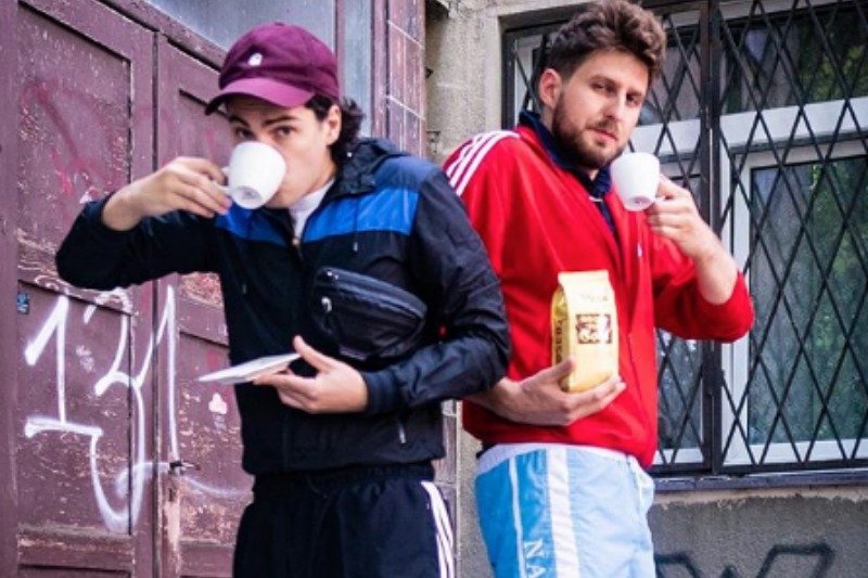 Fafa i Myku to twórcy Suchara Codziennego. Ich profil na Instagramie obserwuje ponad milion osób, a teraz wydali tez książkę z żartami