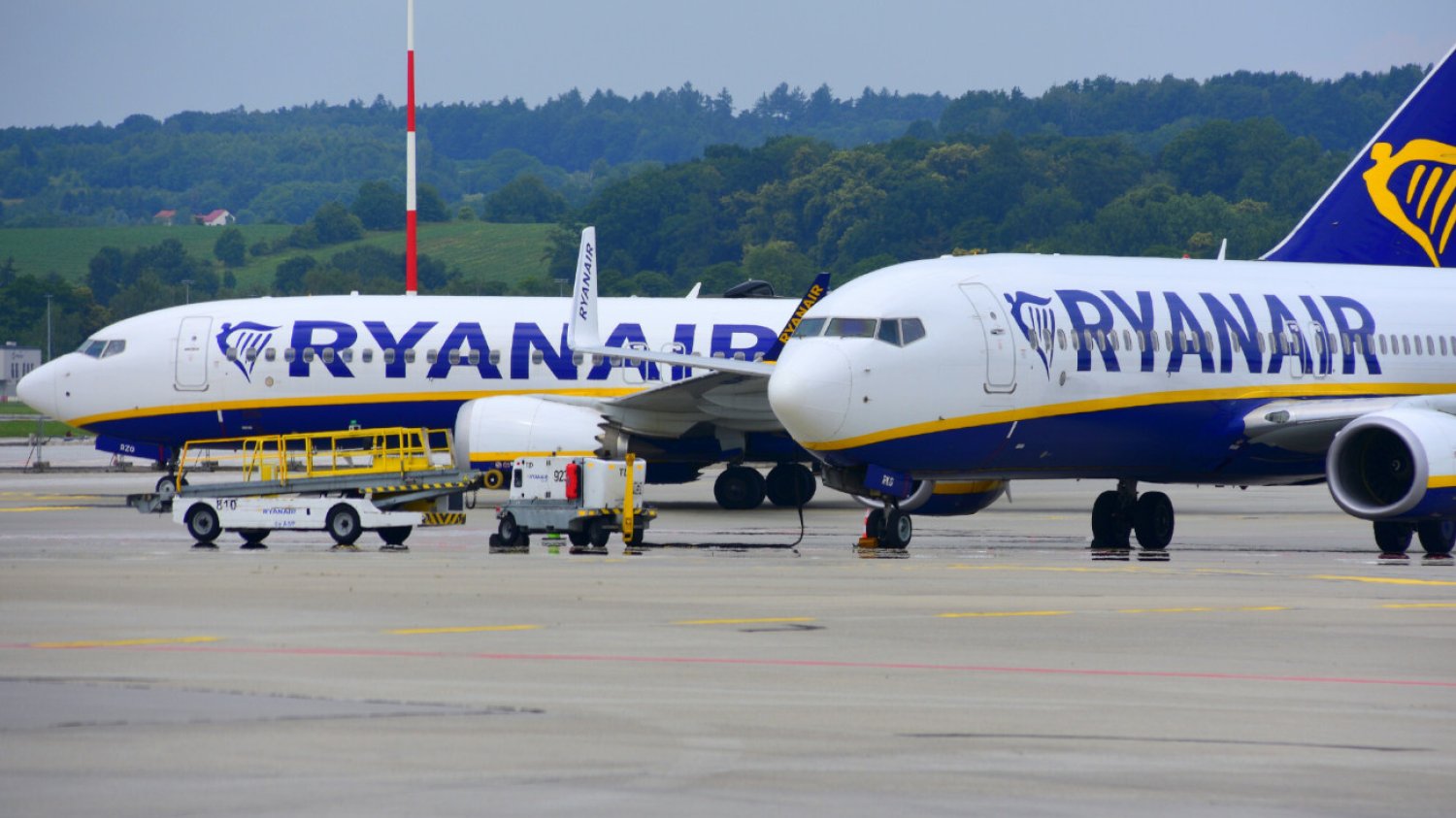 Ryanair zapowiada ograniczenie tanich lotów w Europie. Zmiany dotyczą też Polski Ryanair ogranicza tanie loty w Europie. Te trasy na pewno znikną z Polski