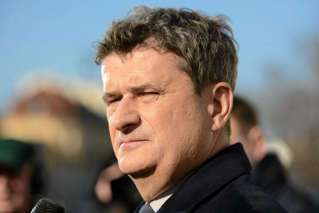 Janusz Palikot uważa, że "lepiej się poddać, niż prowadzić wojnę"