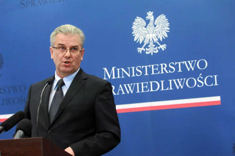 Cezary Grabarczyk przestaje być ministrem sprawiedliwości. Ewa Kopacz przyjęła jego dymisję.