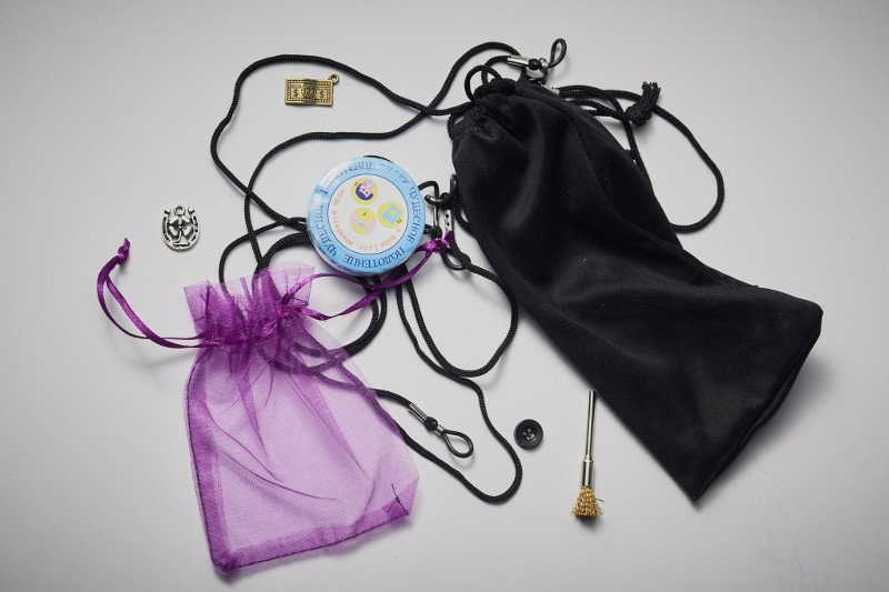 Żadna z tych rzeczy pojedynczo nie jest warta więcej niż kilkadziesiąt amerykańskich centów.