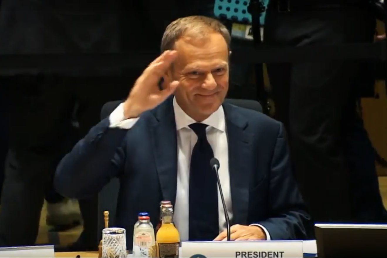 Donald Tusk pochwalił się politycznymi planami na jesień. Zrobił to w bardzo nietypowy sposób.