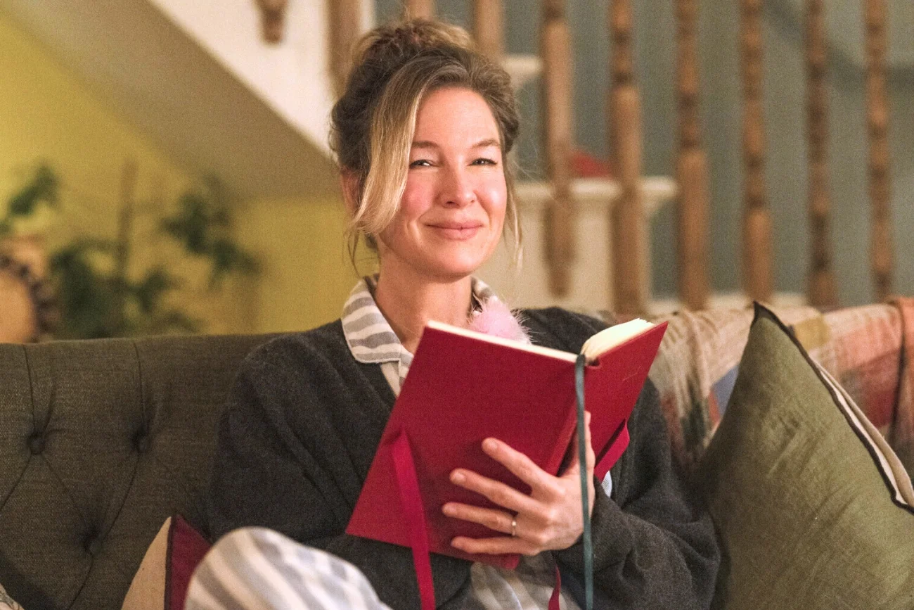 Recenzja filmu "Bridget Jones: Szalejąc za facetem". Wzrusza, ale czy bawi?