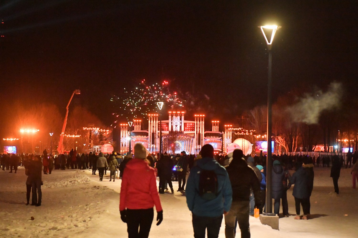 Publiczność "Sylwestra Marzeń" TVP gwizdami zareagowała na prośbę o założenie maseczek ochronnych.