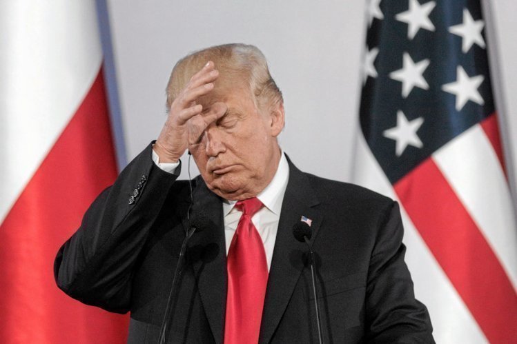 Odwołanie Trumpa. Co oznacza 25. poprawka do Konstytucji USA?