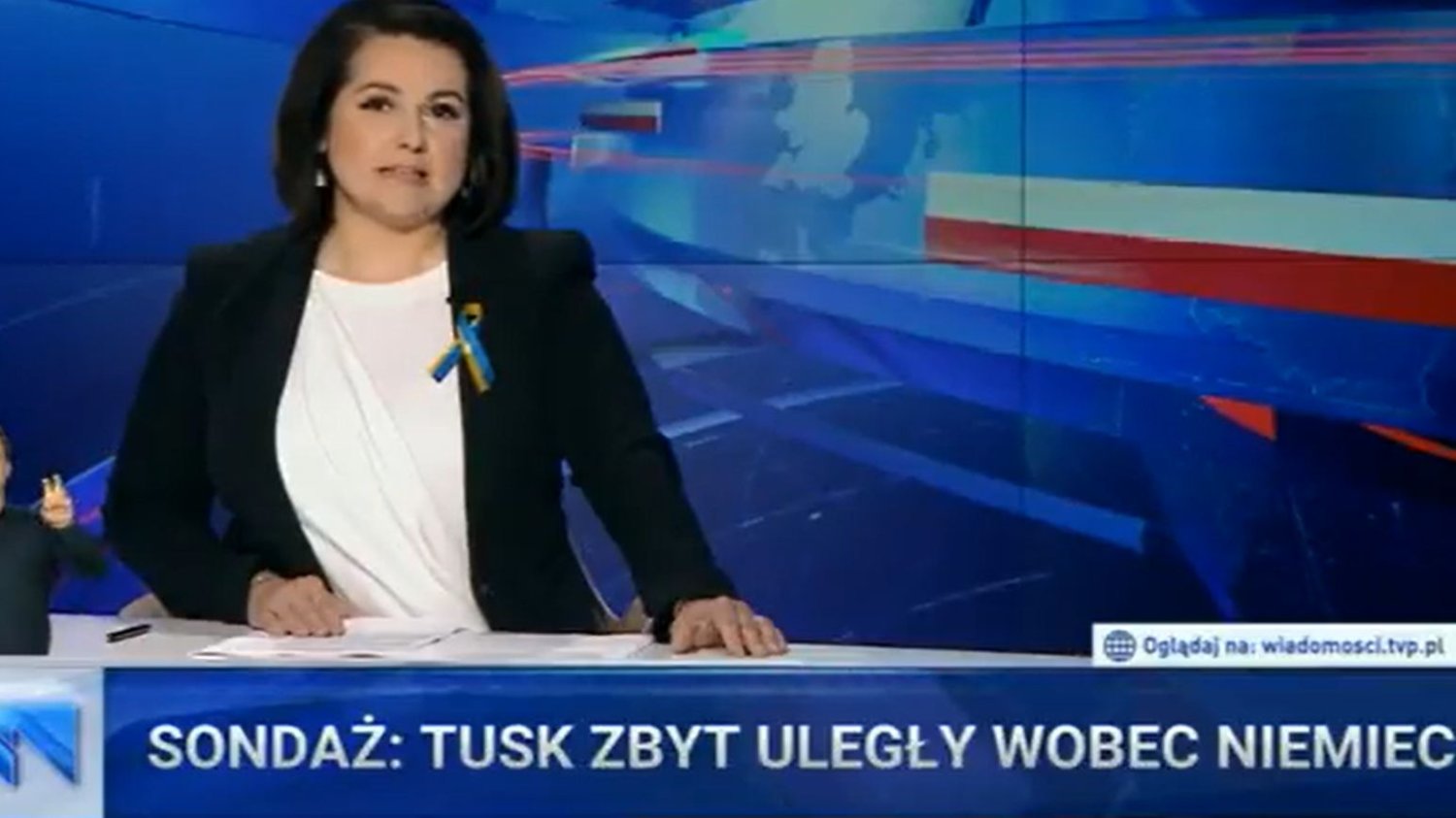 Donald Tusk w TVP z "celownikiem" na klatce piersiowej. Jarosław Olechowski: "absurd i nieprawda"