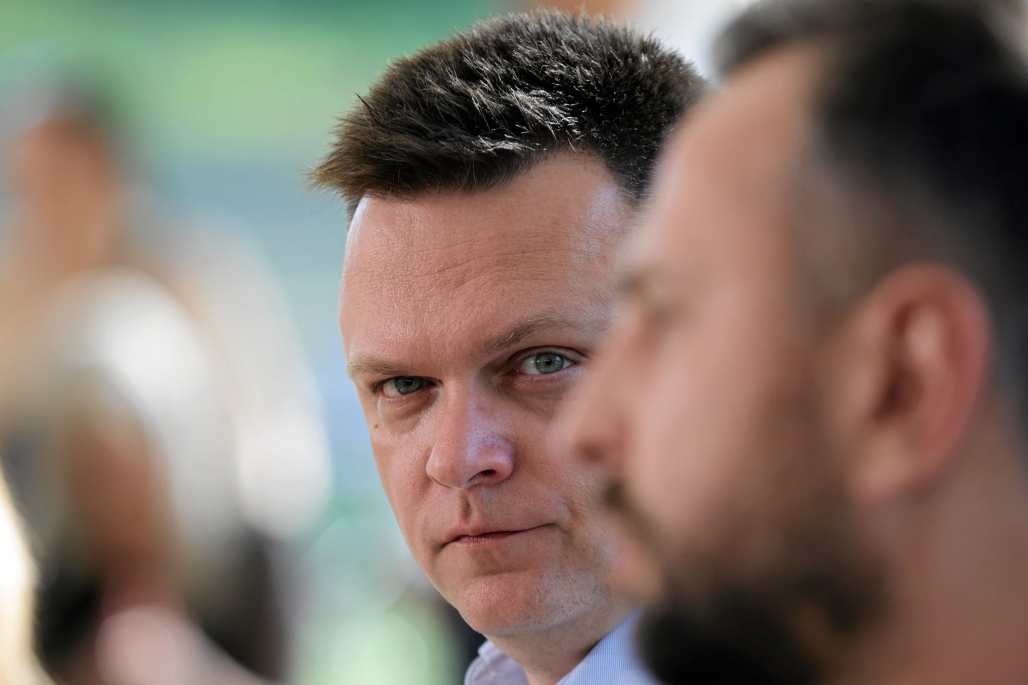 Sondażowy dramat w politycznym centrum. Te partie mają dziś fatalny wynik