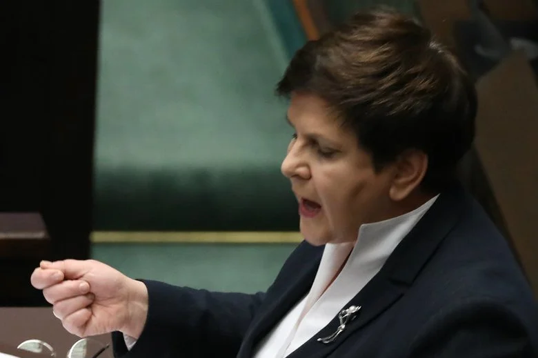 Jarosław Kaczyński ma zamiar złamać obietnicę daną Beacie Szydło, że zostanie zarekomendowana przez PIS na unijnego komisarza.