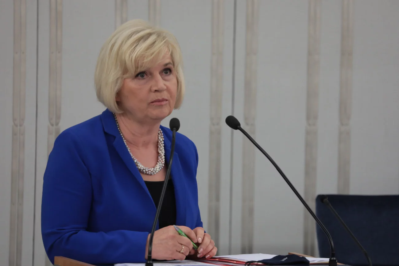 Nie wszyscy członkowie klubu PiS poparli w Senacie kandydaturę Lidii Staroń na RPO.