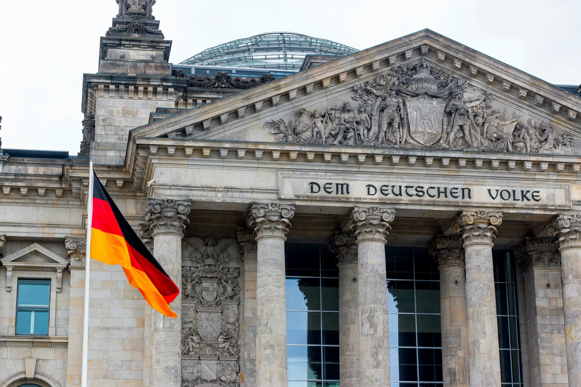 AfD ma problem. Te osoby mają zakaz wejścia do Bundestagu