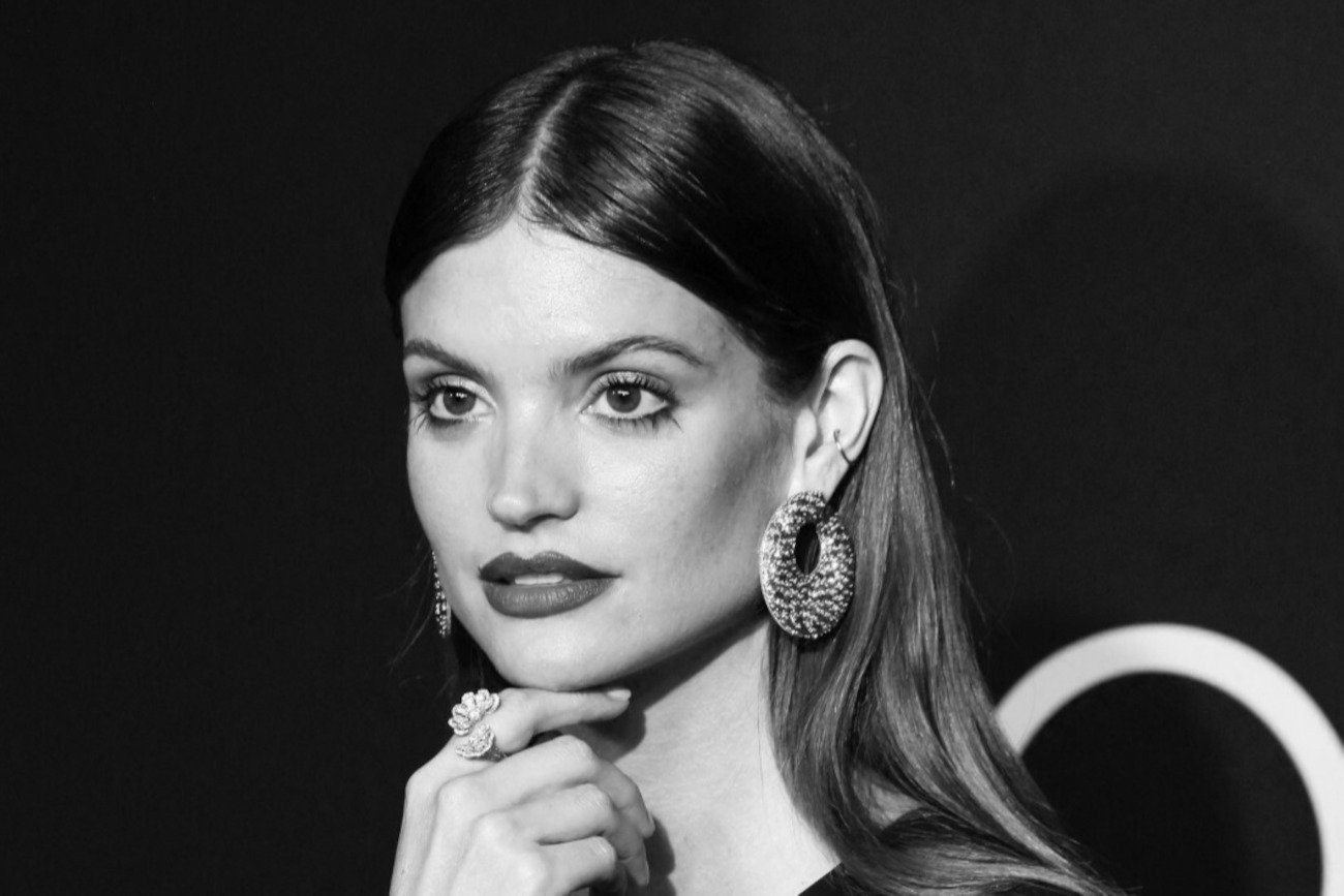 32-letnia aktorka Charlbi Dean nagle zmarła. Podano przyczynę jej śmierci.