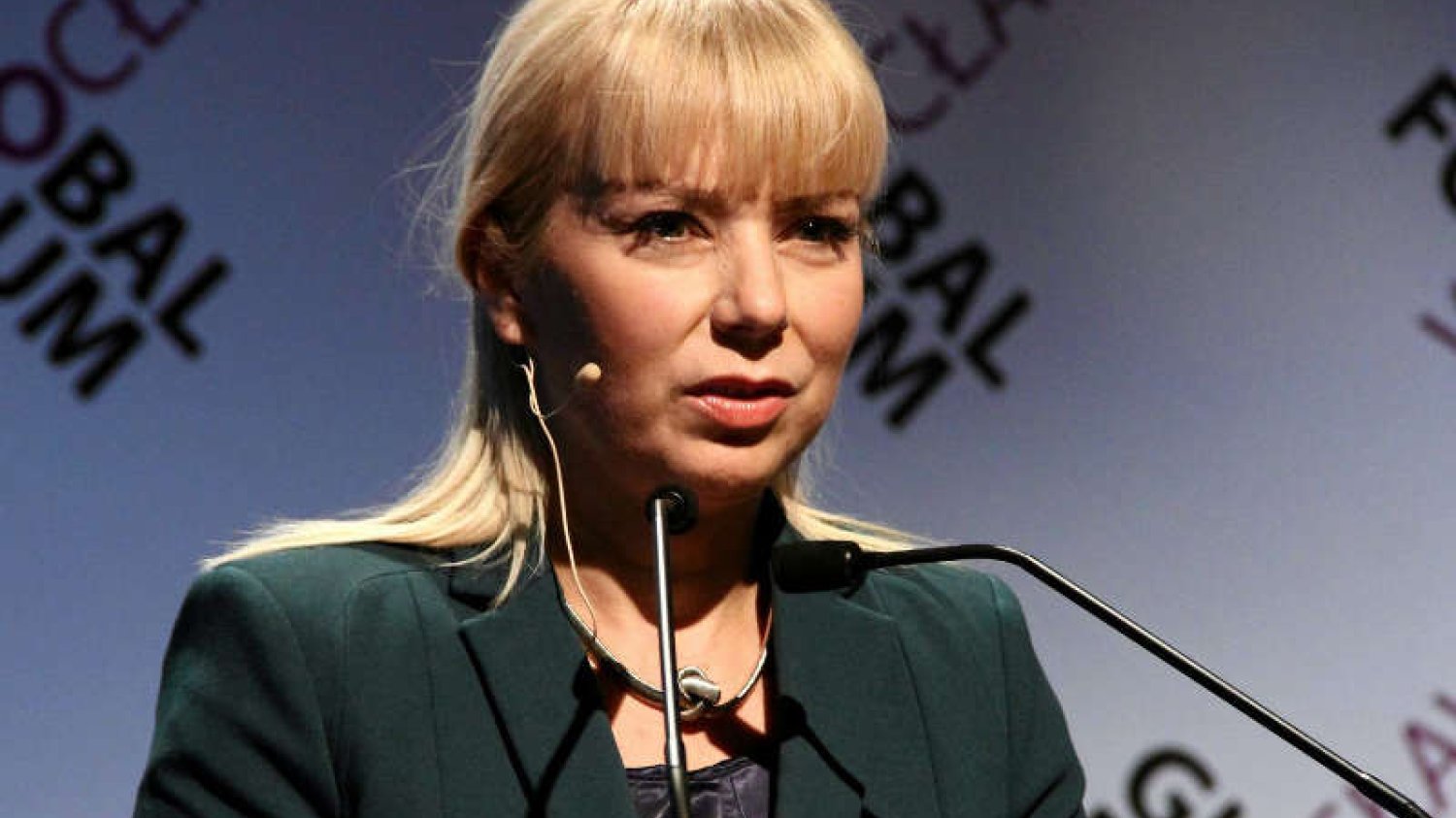 PE przyjął nowy skład Komisji Europejskiej. Elżbieta Bieńkowska będzie zajmować się... kosmosem