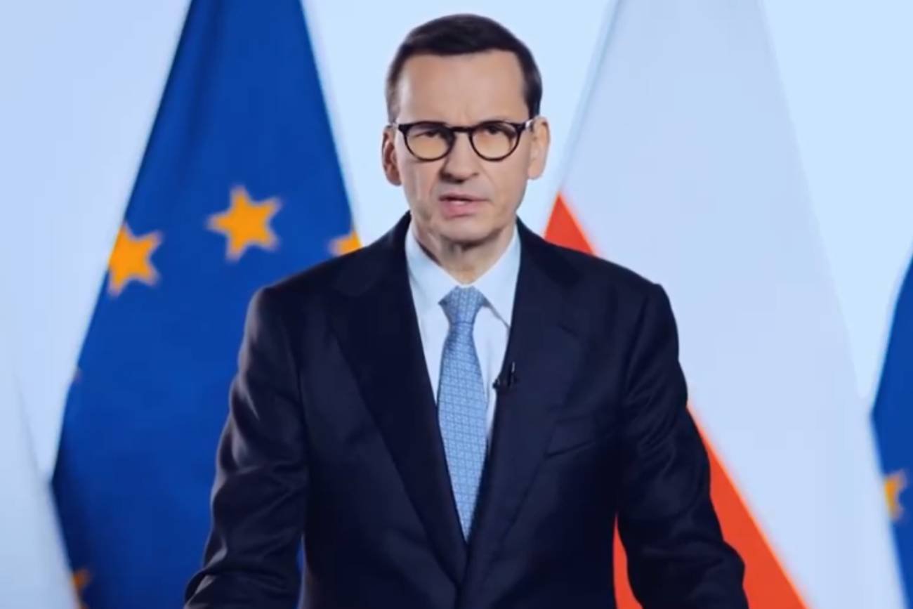 Mateusz Morawiecki po angielsku donosi na działania Tuska.