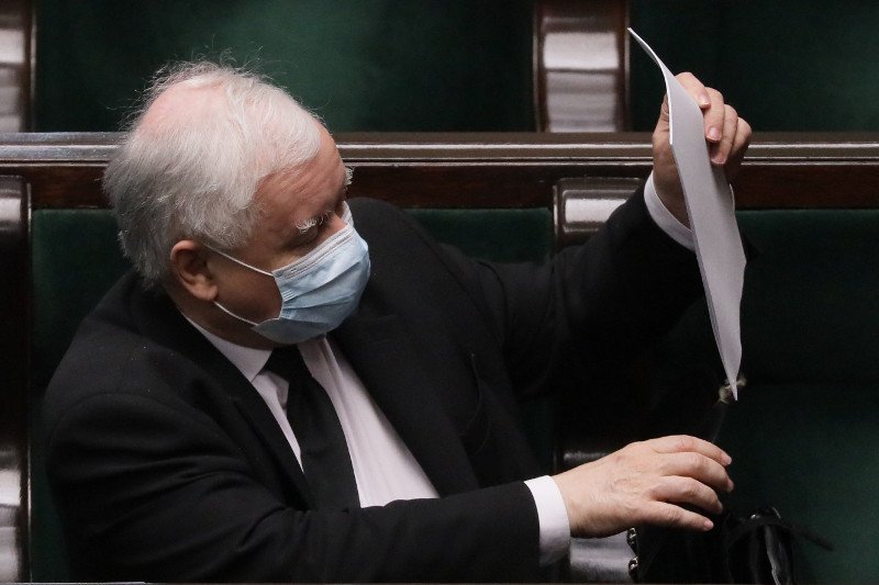 Co oznacza przejęcie lokalnych mediów przez Orlen? Pisze Eliza Michalik