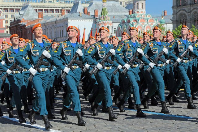 Ambasador Siergiej Andreev nie rozumie, "jak można na poważne mówić o zagrożeniu wojną ze strony Rosji"