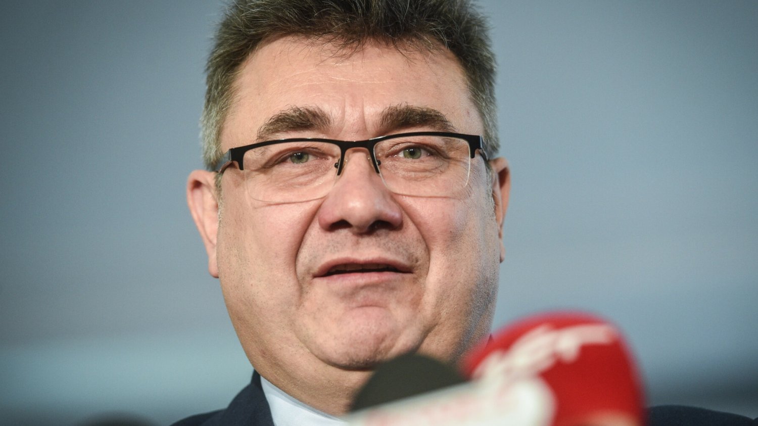 "Jesteś k******ą". Tak znany polityk PiS miał zwracać się do partnerki.