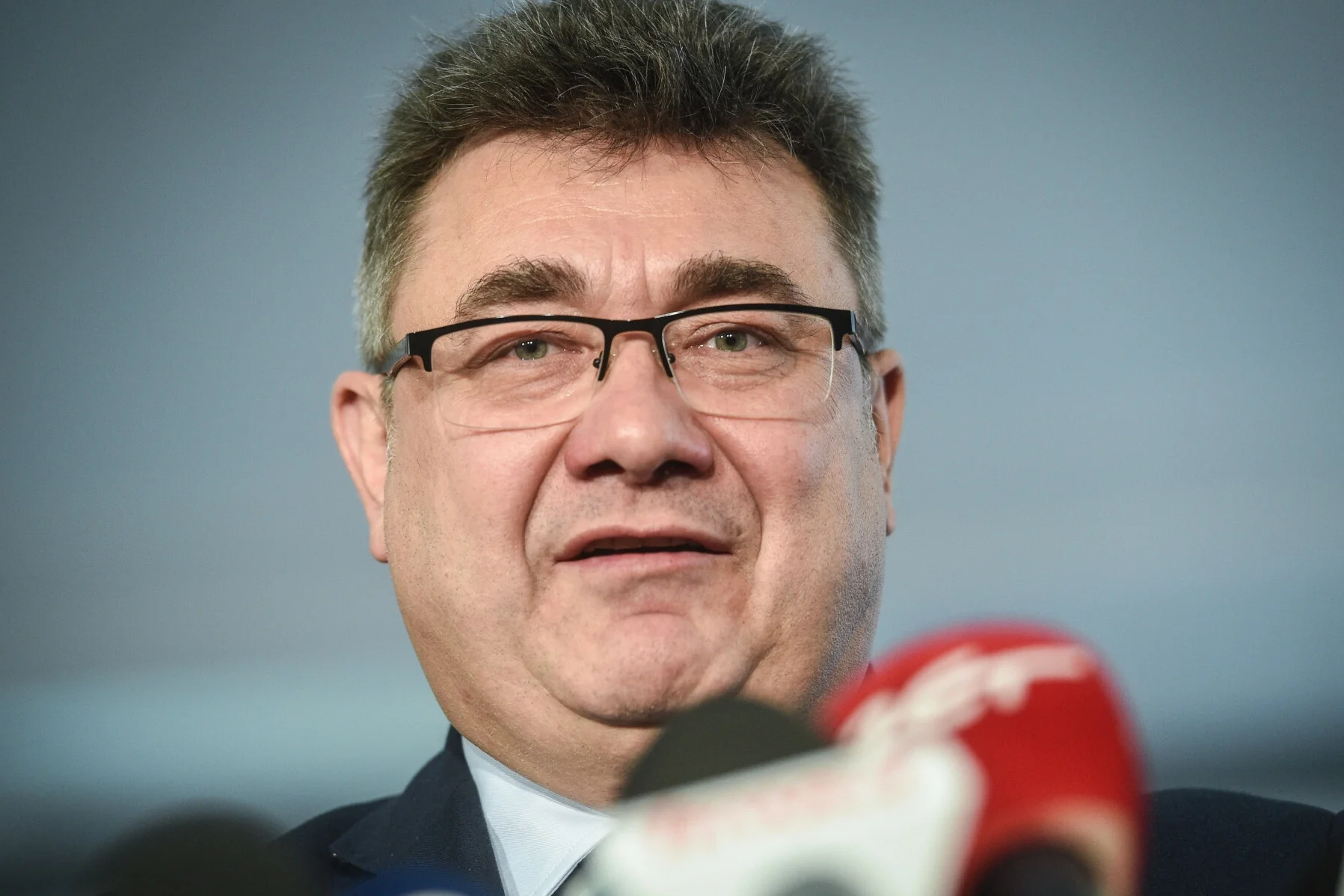 "Jesteś k******ą". Tak znany polityk PiS miał zwracać się do partnerki.
