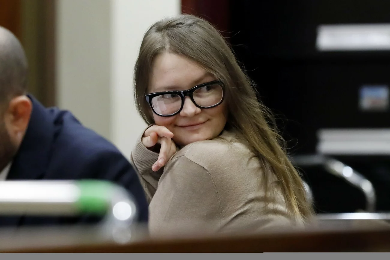Anna Sorokin (Delvey) opowiedziała o tym, co sądzi o serialu "Kim jest Anna?".