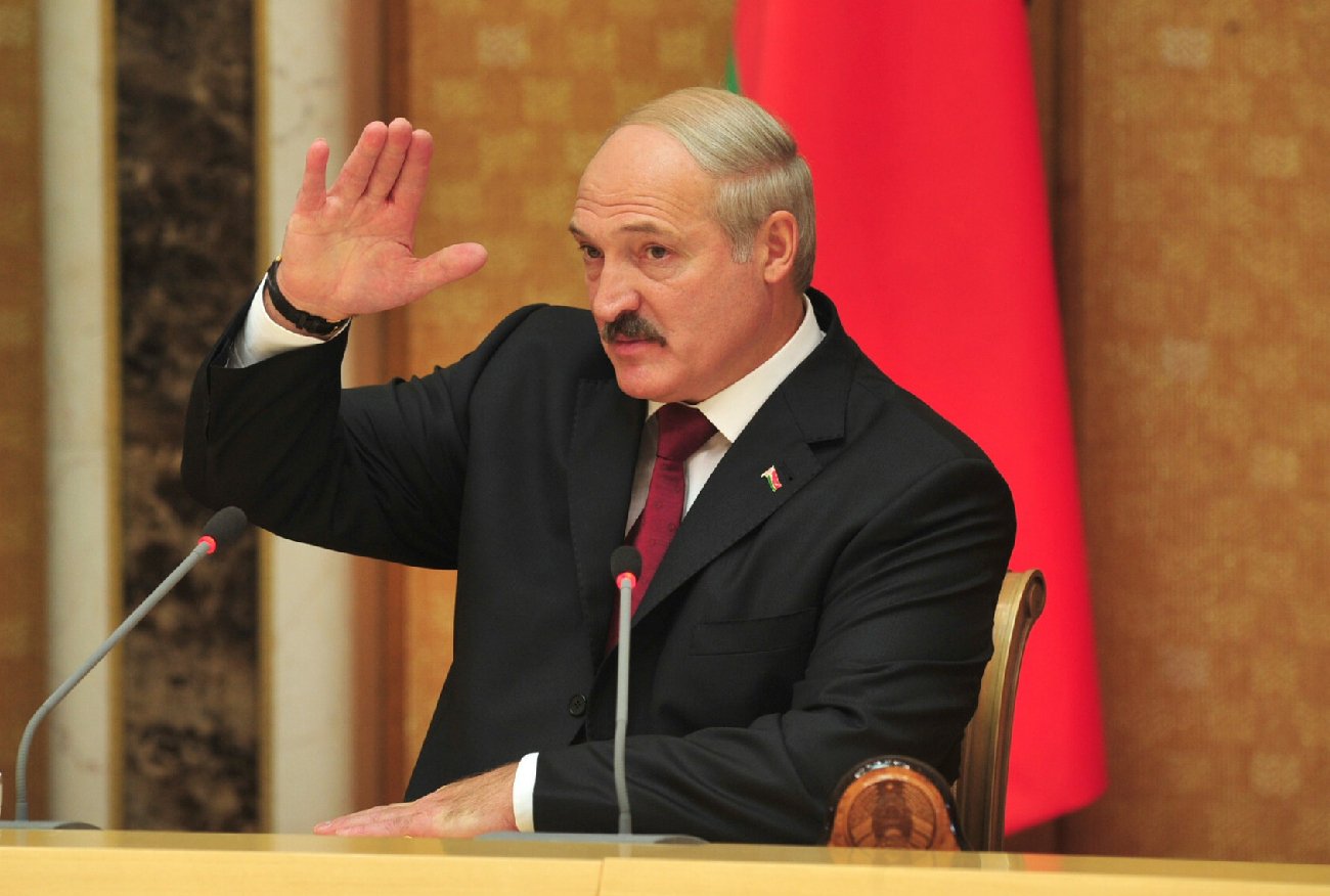 Putin i Łukaszenka szykują się do wojny. B. ambasador Białorusi ostrzega.