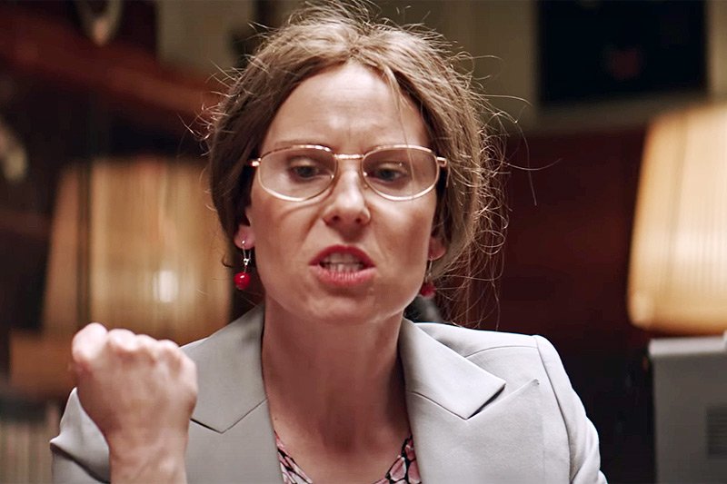 Posłanka PiS Krystyna Pawłowicz została bohaterką jednego z odcinków satyrycznego serialu Roberta Górskiego "Ucho prezesa". I bardzo jej się to nie spodobało.