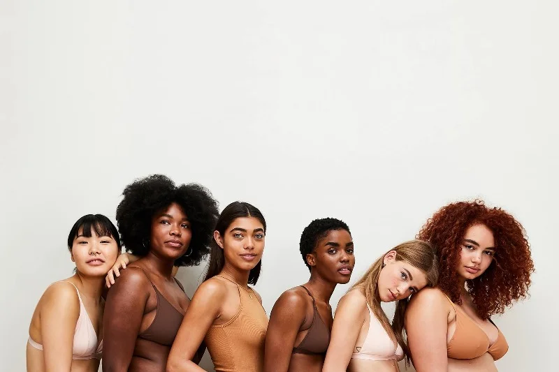 Po raz kolejny Asos zaprasza do współpracy modelki o różnych typach sylwetki, udowadniając, że każde ciało jest piękne