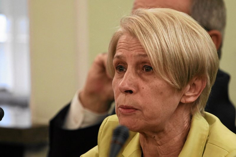 Iwona Śledzińska-Katarasińska krytykuje wiceministra sprawiedliwości Michała Królikowskiego, który współtworzyć propozycję zaostrzenia prawa antyaborcyjnego