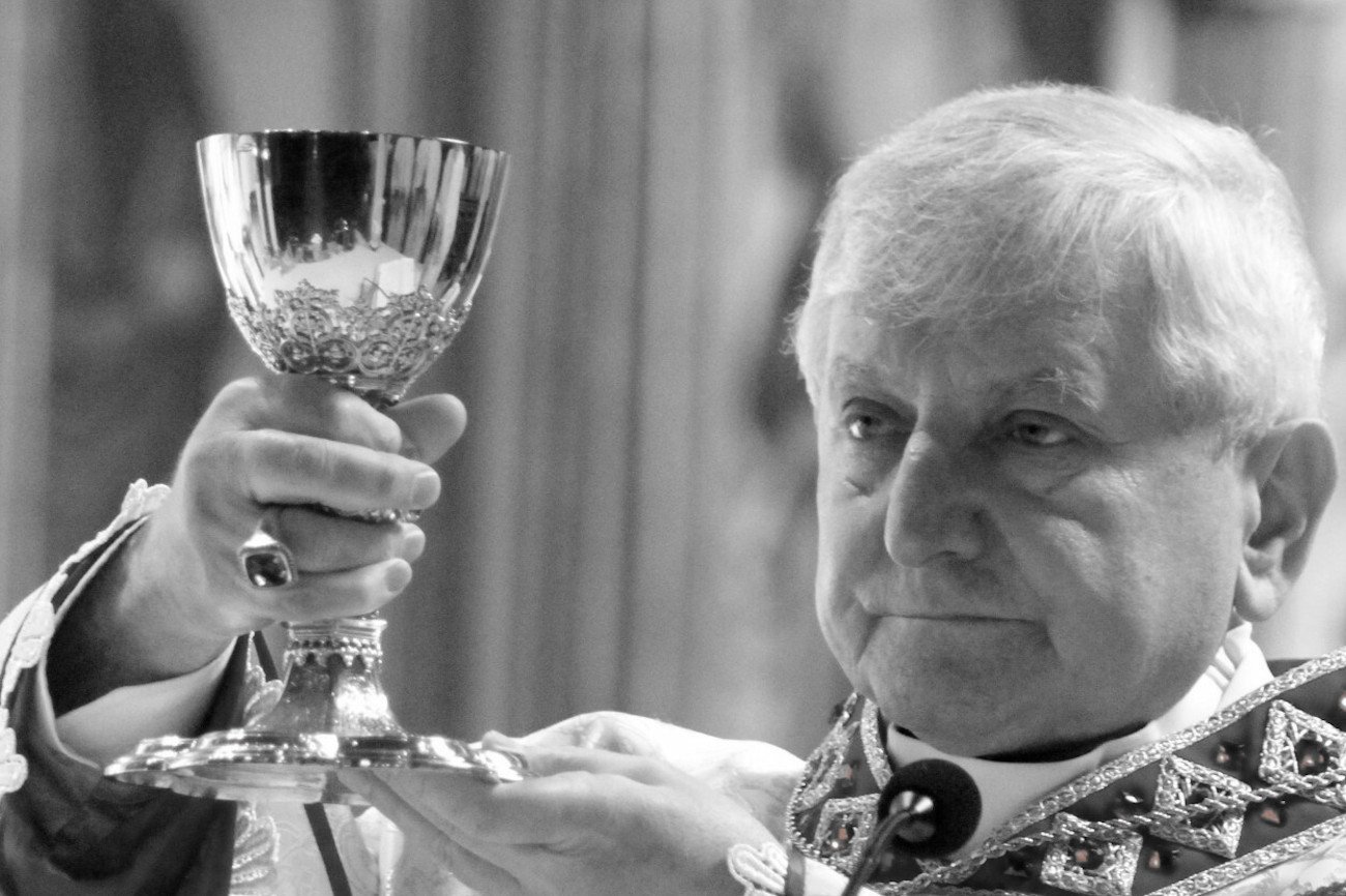 W środę we Wrocławiu odbył się pogrzeb bp. Edwarda Janiaka.