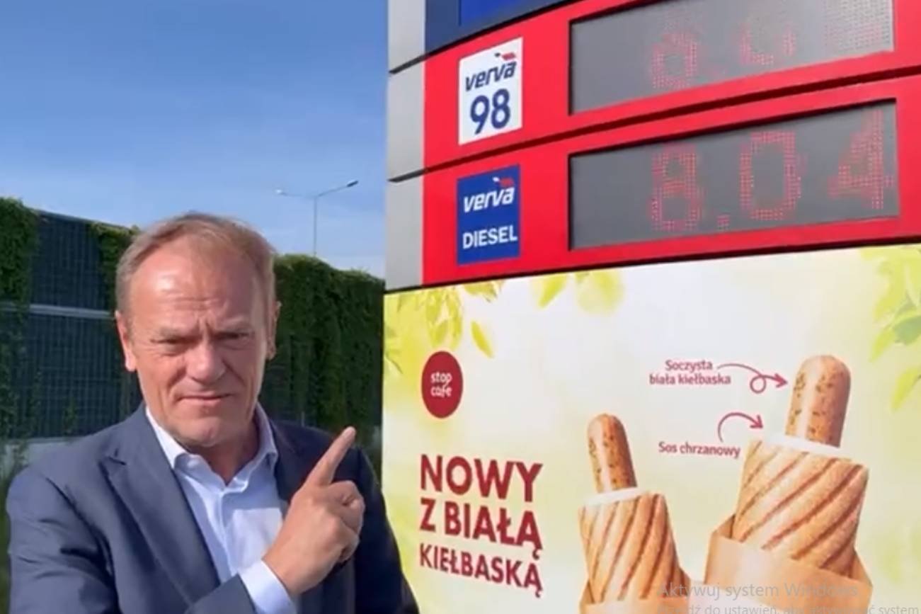 Tusk pokazał ceny na Orlenie. Politycy PiS-u wcześniej na ukryli